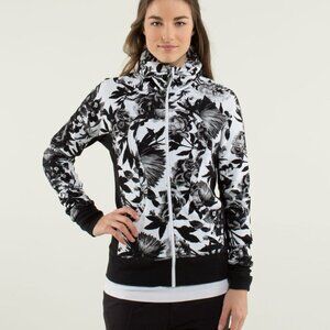 Lululemon Calm & Cozy Jacket size 10 NWT